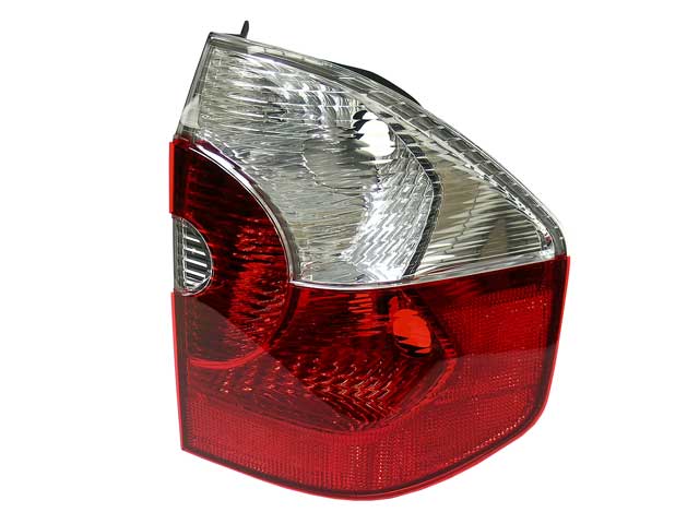 BMW Taillight with White Turn Signal for Fender | 2004-2006